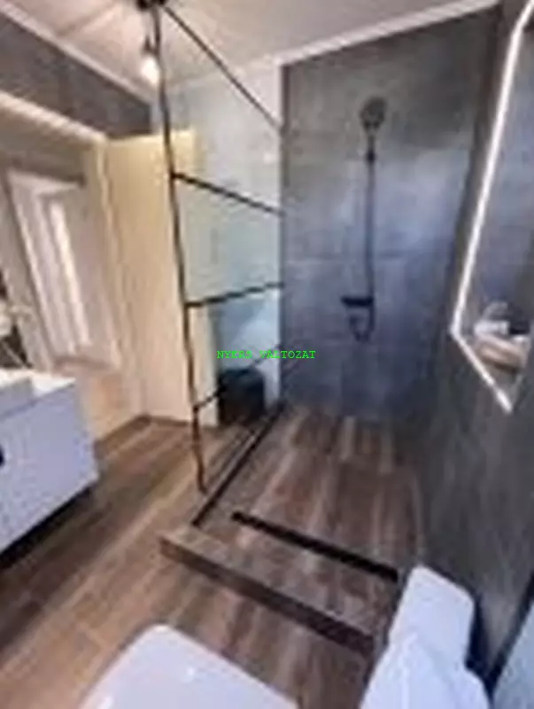 Apartman 4 fürdőszoba